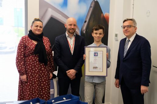 Comarch France s'engage pour l’éducation en faisant une donation à l'École Polonaise de Lille